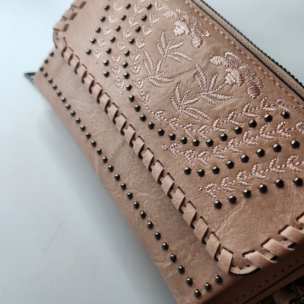 Sam And Hadley Crossbody Blush Pink With Wristlet - Picture 2 of 7